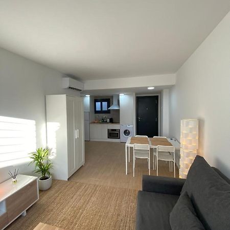 Central Apartment With Parking By Wayra Tarifa Exterior foto